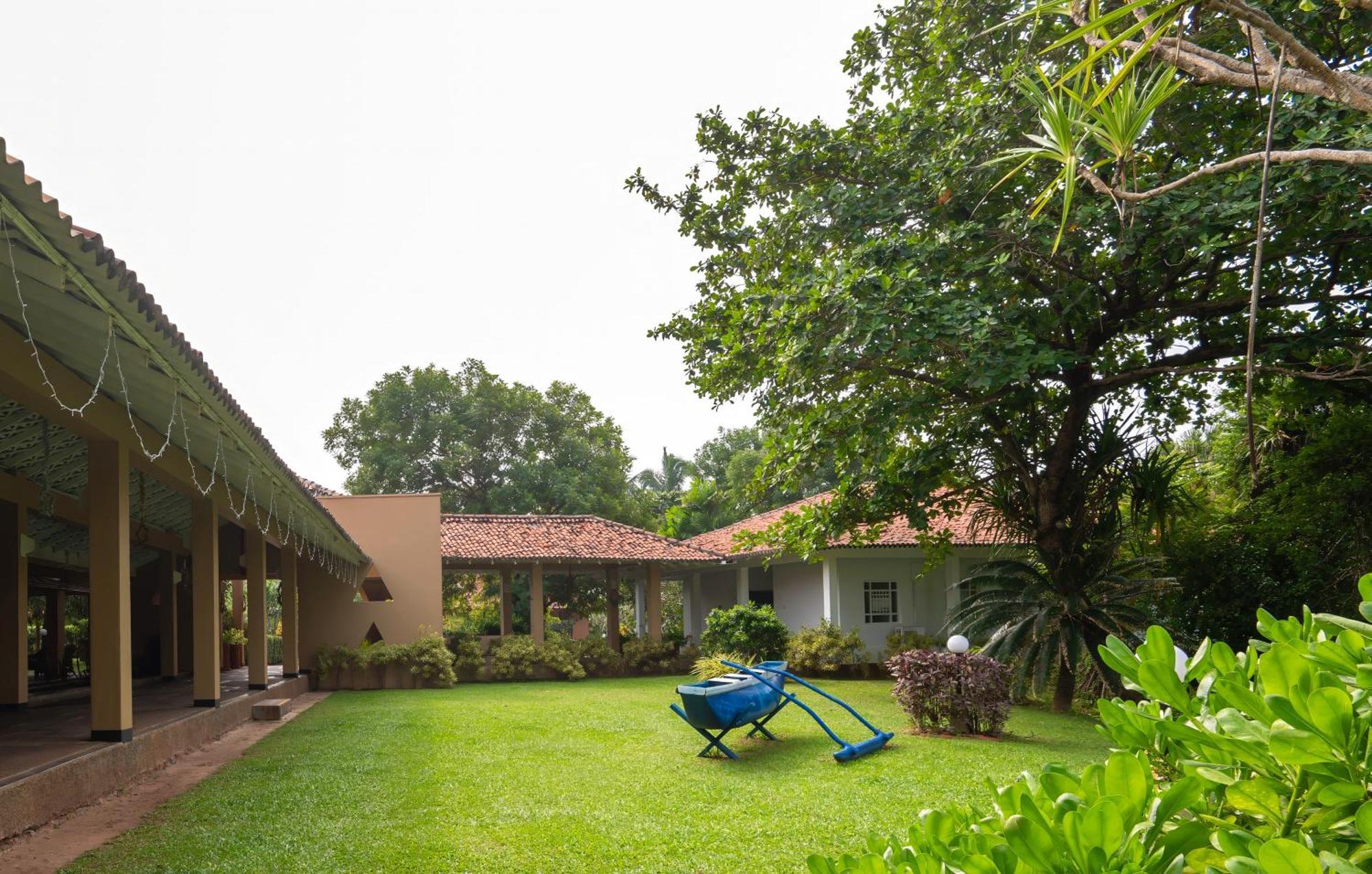 Hotel Club Palm Bay Marawila Exterior foto