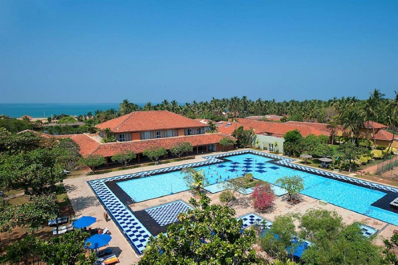 Hotel Club Palm Bay Marawila Exterior foto